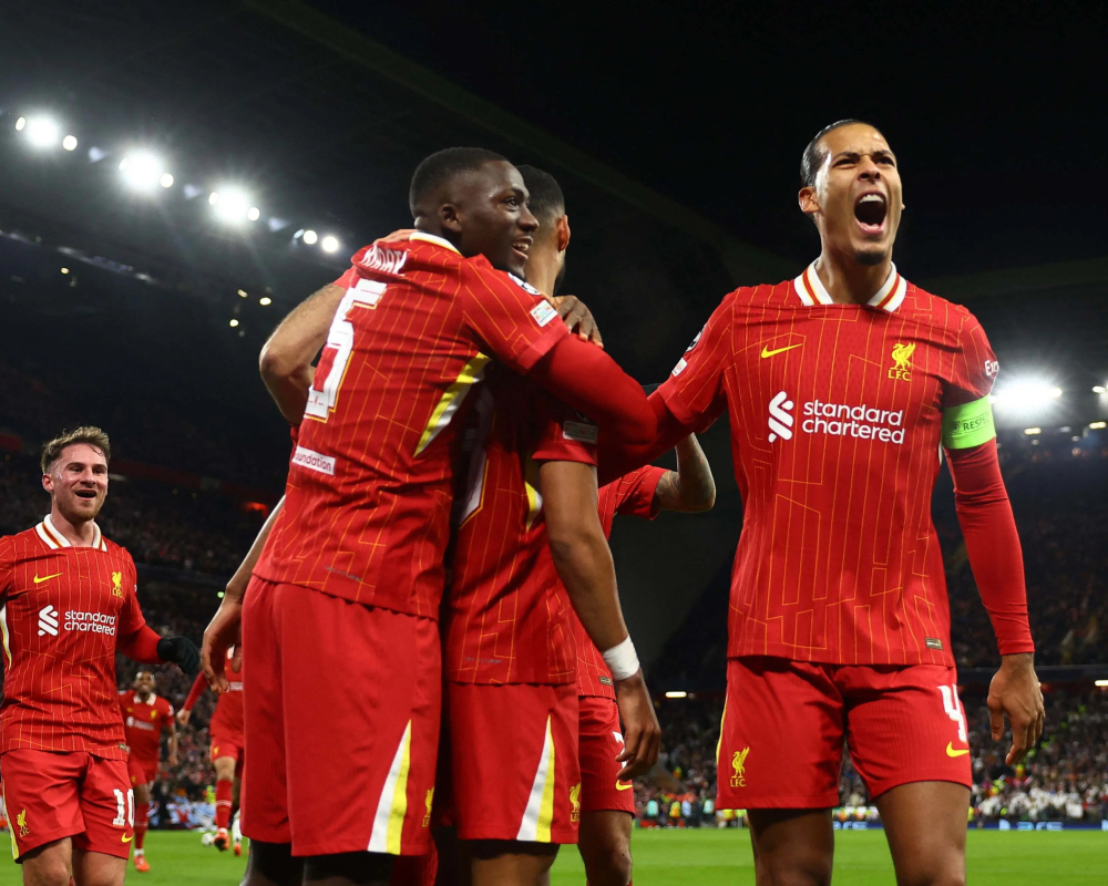 包含联赛中期过半，领头羊脱颖而出！的词条