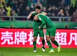 包含国安胜特步，锋线交叉火花四射引人入胜的词条