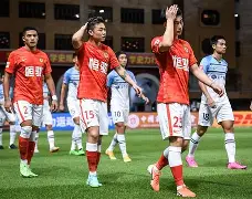 关于西珲两队齐头并进，联赛格局难以预料的信息